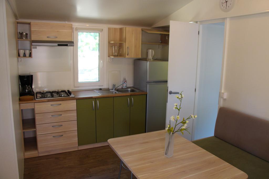 Mobile Homes Holiday Dream Baska Voda Exterior photo